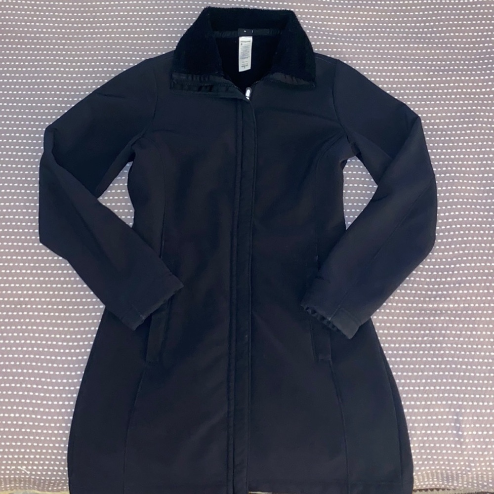 Patagonia Black Women's Long Zip Coat Fits like an Extra Small